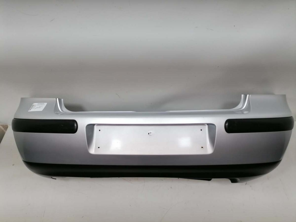 VW Golf 4 original Sto&szlig;stange Stossf&auml;nger hinten Flie&szlig;heck LA7W Reflexsilber Bj.2000